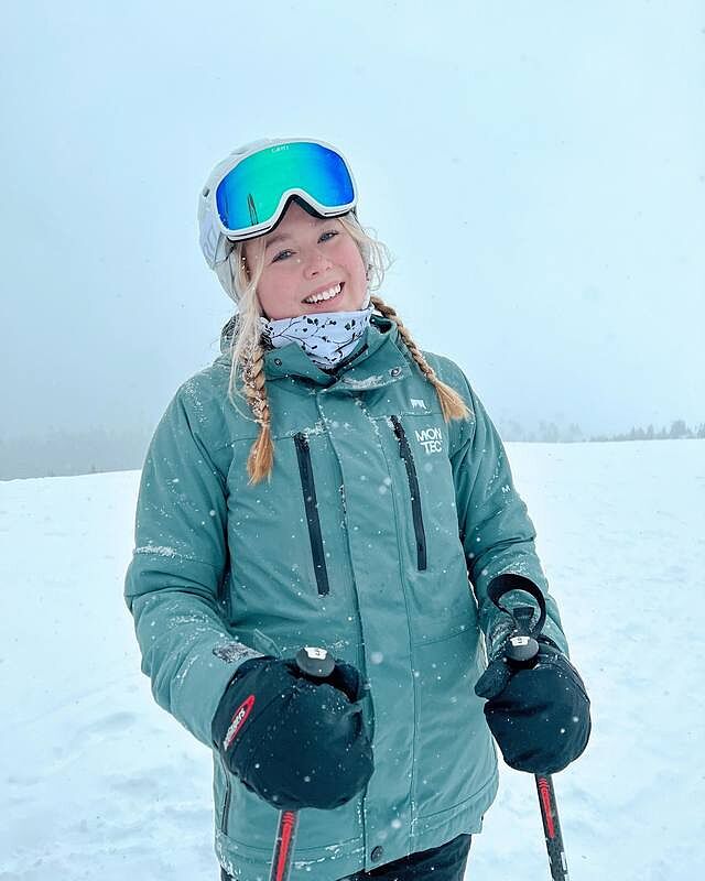 Customer @anna.czupryna in Fawk W 2020 Snowboard Jacket Women Atlantic