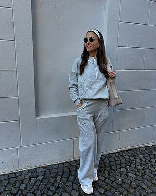 Ashtin Ruffle Trim Sweatpants