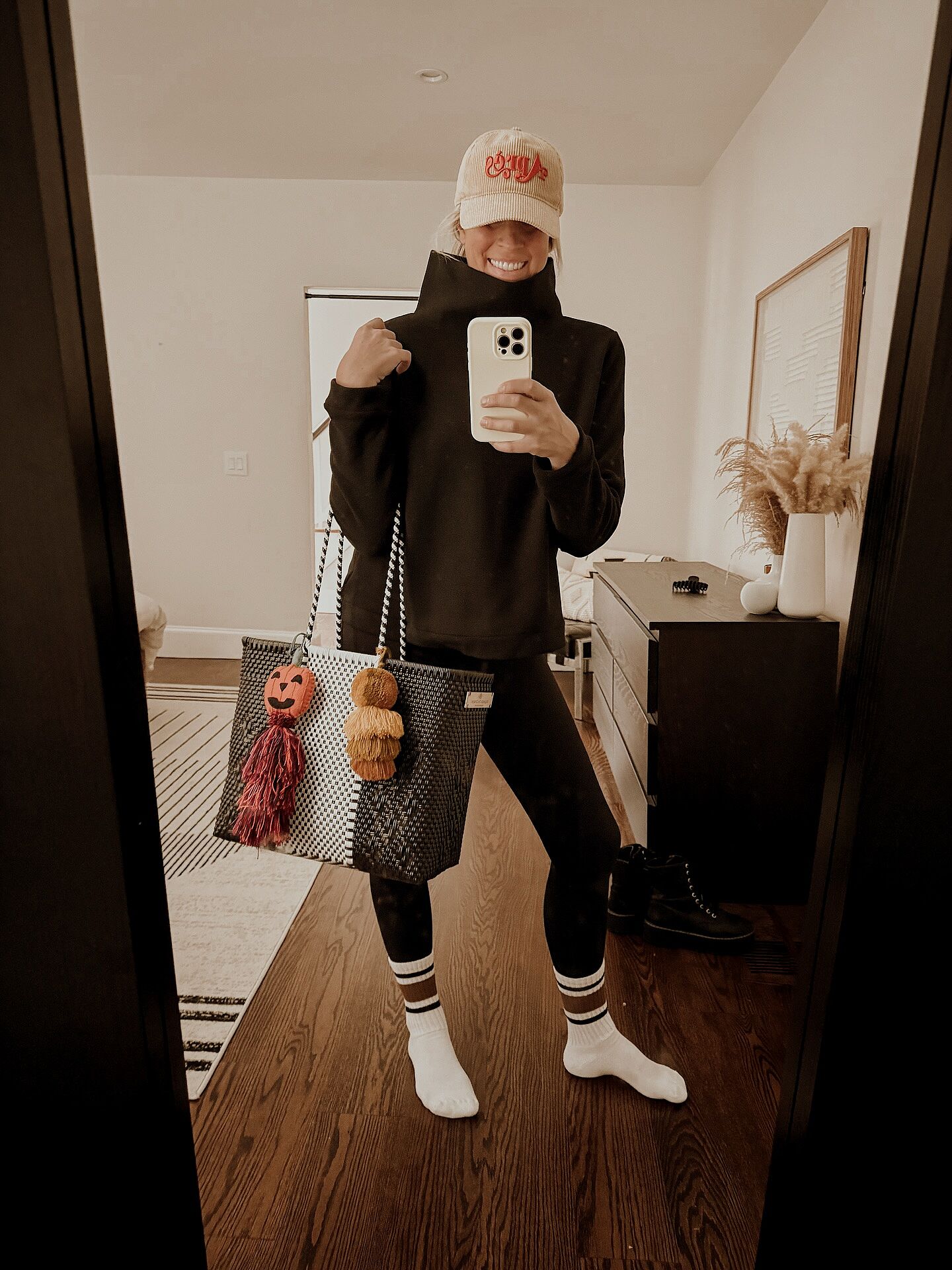 Park Slope Turtleneck in Vello Fleece (Cherry Red) – Dudley Stephens