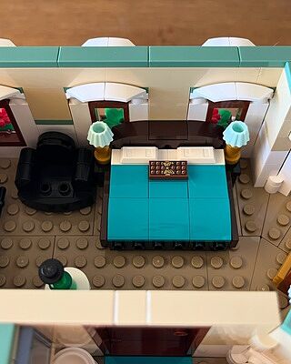 LEGO® Creator Expert Boutique Hotel
