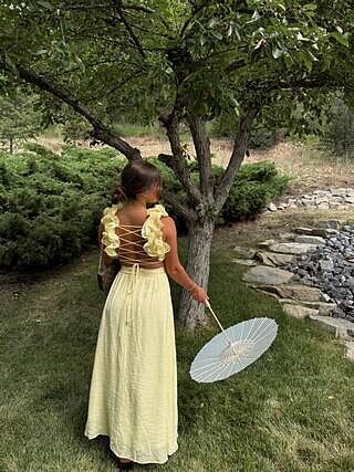 Madara Laced Back Ruffle Dress Yellow | Selfie Leslie