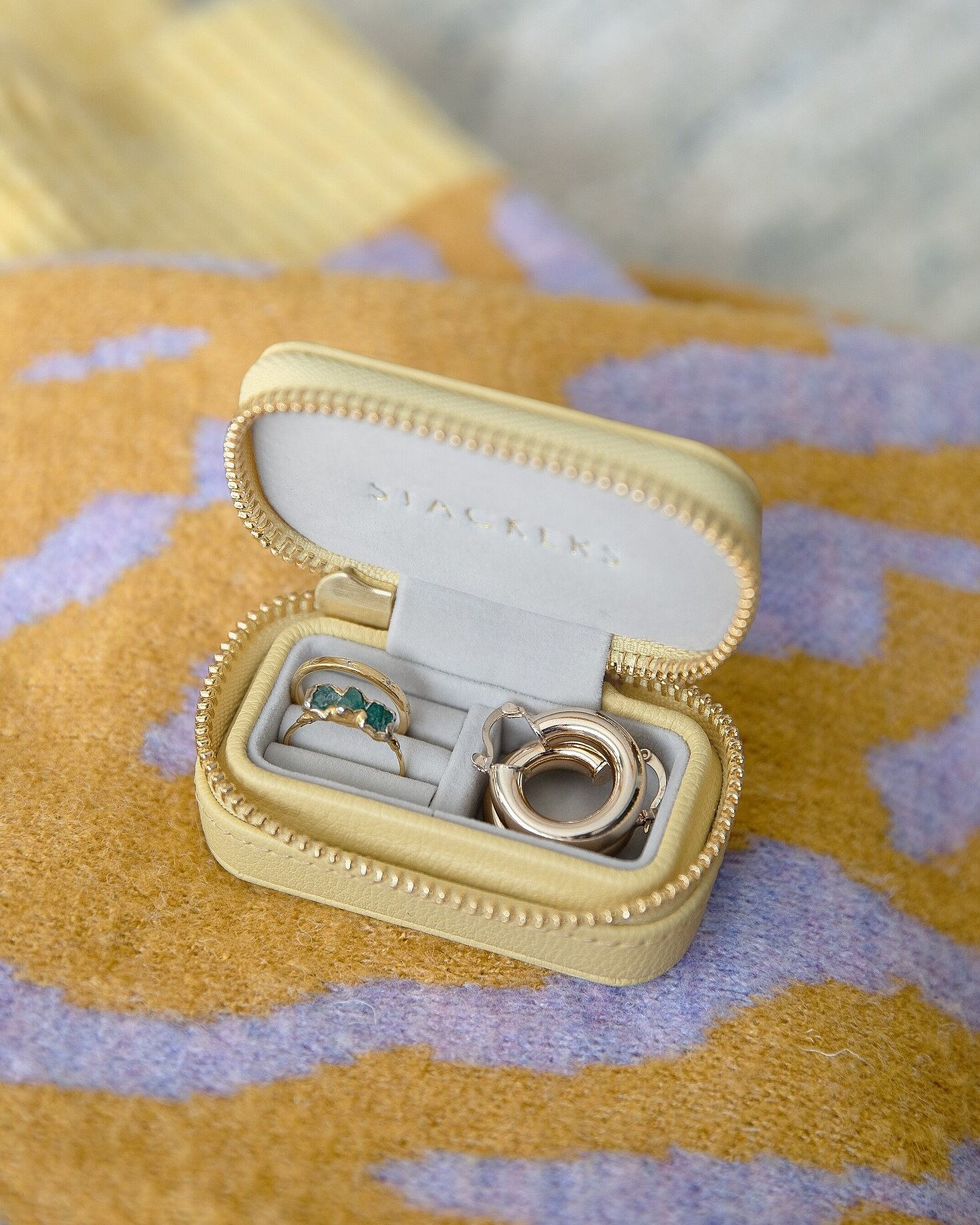 Stackers Taupe Medium Travel Jewellery Box – STACKERS LONDON