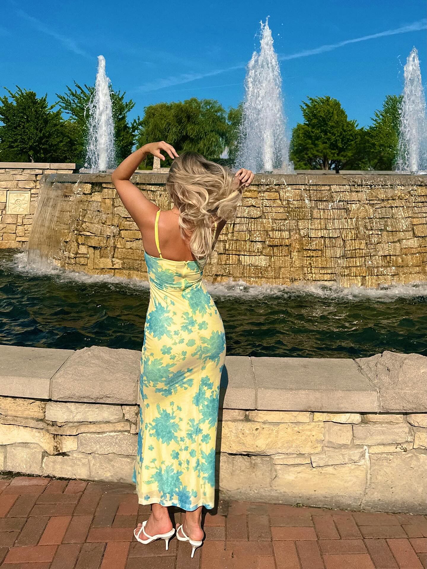 fortune lace trim mesh midi dress yellow Lace Trim Light Yellow Bodycon Dress Shop The Fortune Lace Trim Mesh Midi  Dress Yellow