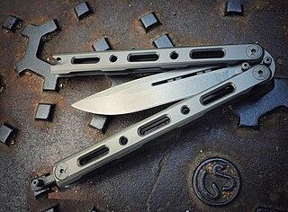 82 Laro™ Bali-Song Knife in Gray Titanium | Benchmade Knives