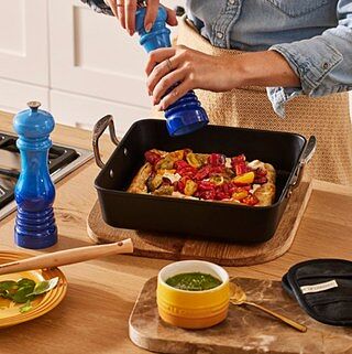 Le Creuset Toughened Non-Stick Shallow Frying Pan | Le Creuset®