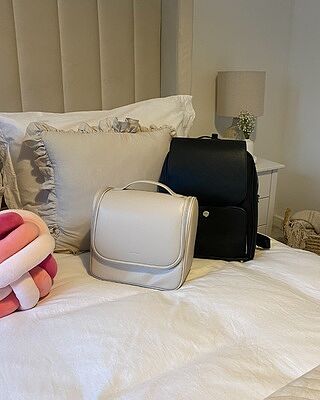 Oatmeal Hanging Washbag