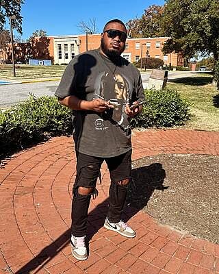 BIG FACE TRAVIS TEE