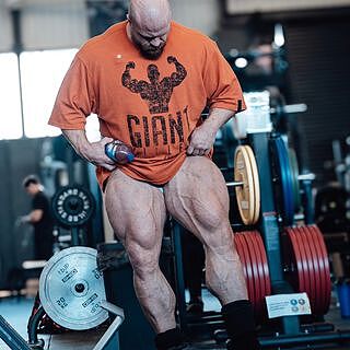 Giant Killer Iron Tee