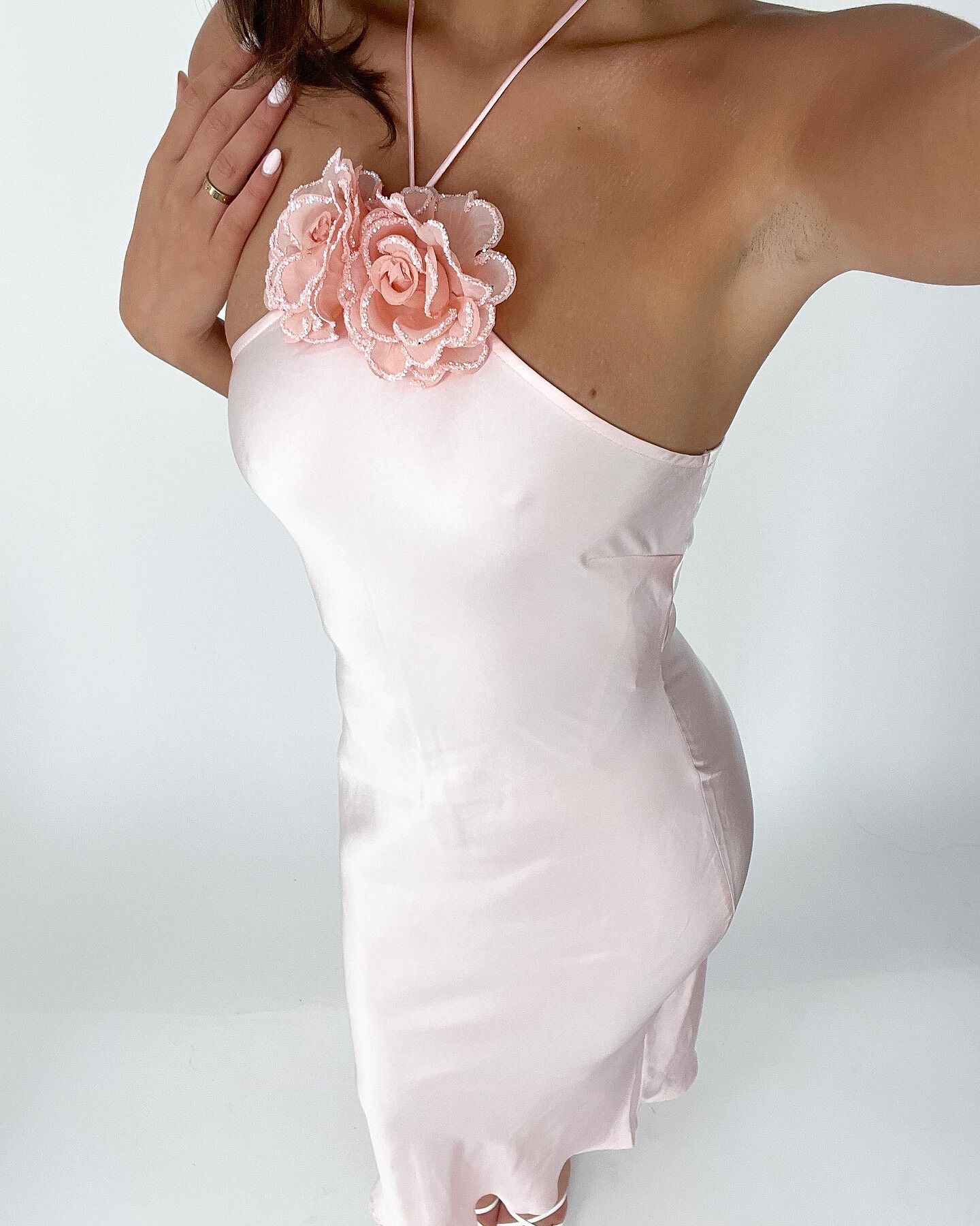 High Roller Flower Decoration Halter Dress Baby Pink Selfie Leslie