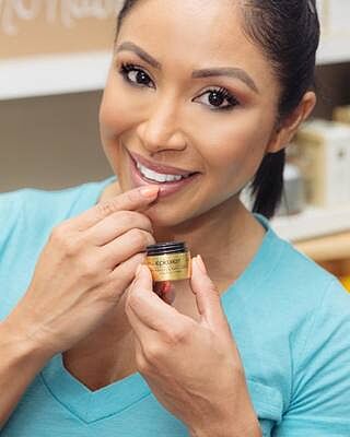 Anti-Aging Lip Balm SPF 15 (pot)
