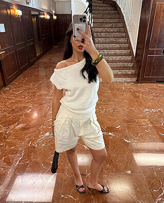 RELAXED OFF THE SHOULDER SWEATER