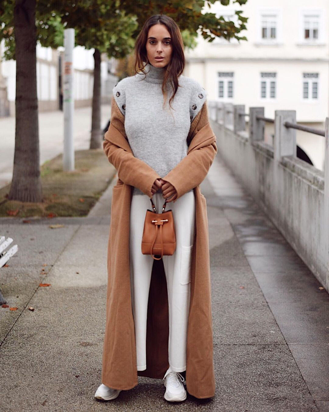 Discover tan in our bestselling styles, the perfect shade for fall. Styled here by friends of the brand.⁠
⁠
Tap the link in bio to shop.⁠
⁠
#strathberry
