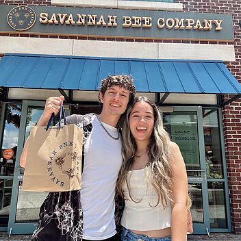 A moment from the Savannah Bee hive