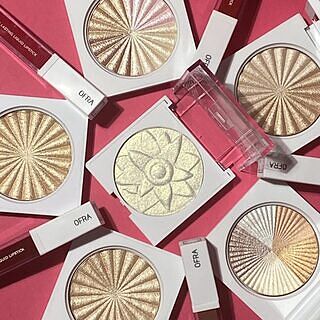 A little OFRA in every step ✨ From glow to glam, the essentials are covered! #makeupobsessed #grwm ⁠
⁠