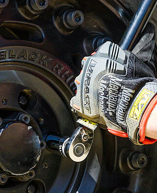M-Pact® Red | Mechanix US