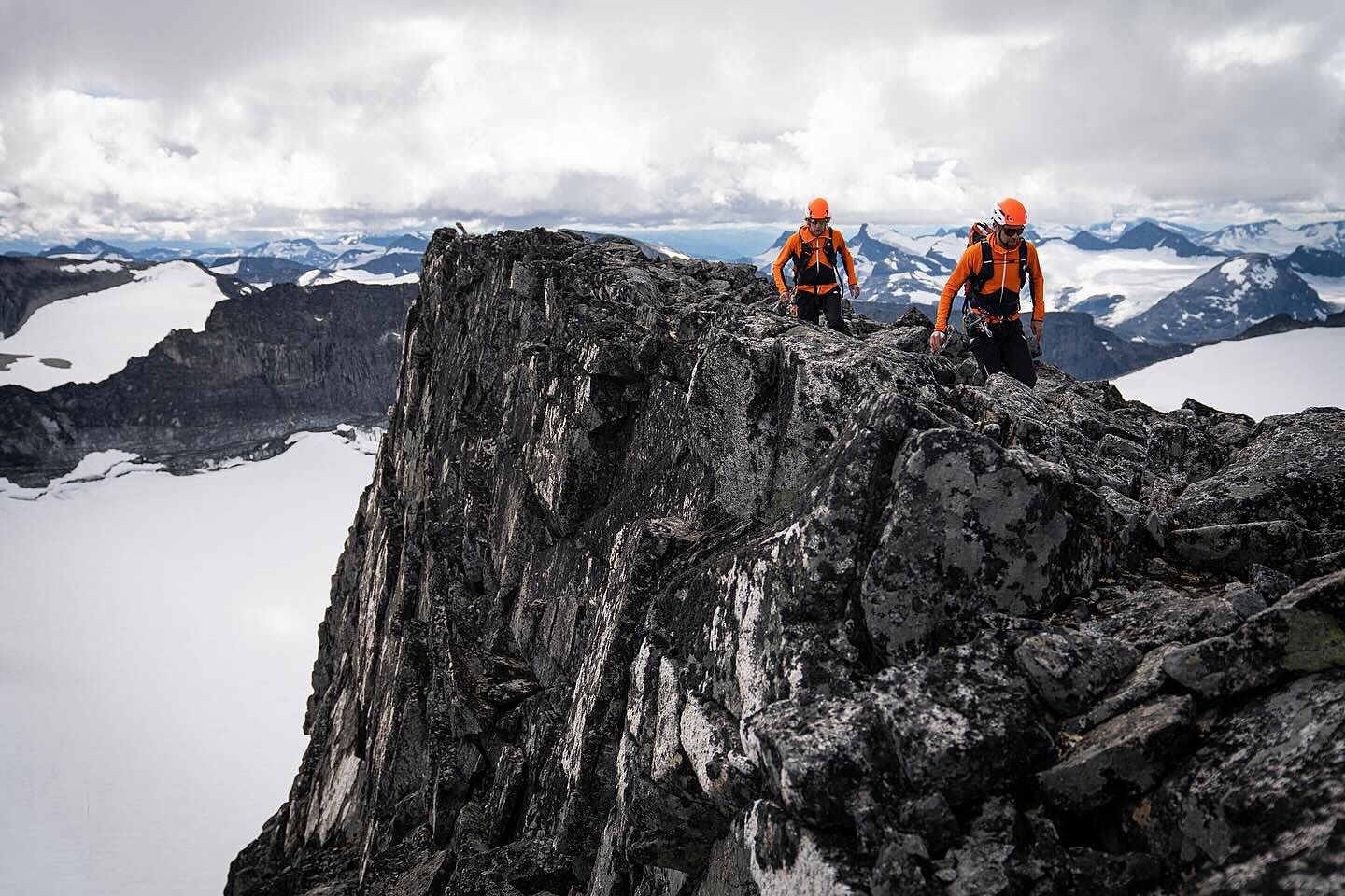 Eiger Speed ML Hybrid Hooded Jacket Men | Mammut
