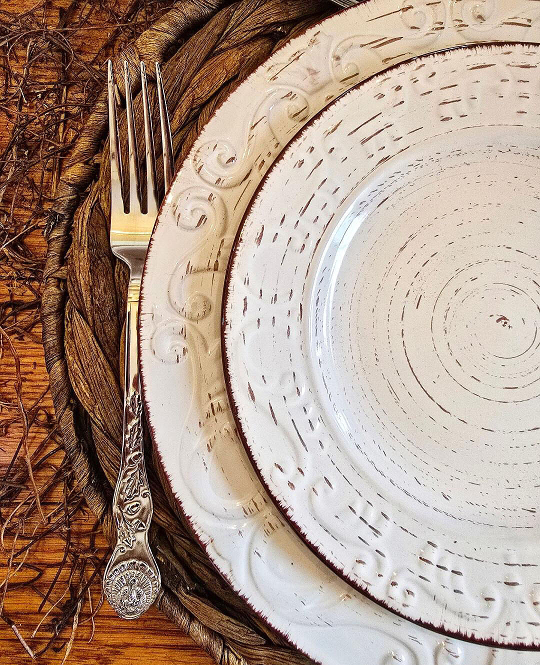 Trellis White Set of 4 Appetizer Plates