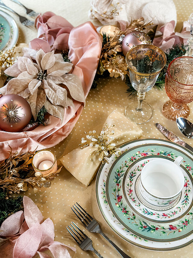 Winter Holiday Garland Salad Plate