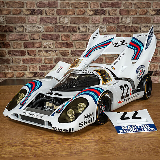 HK122BIM Porsche 917KH – MARTINI Edition