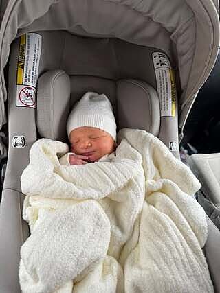 CozyChic Lite® Infant Beanie | Barefoot Dreams® display picture 1