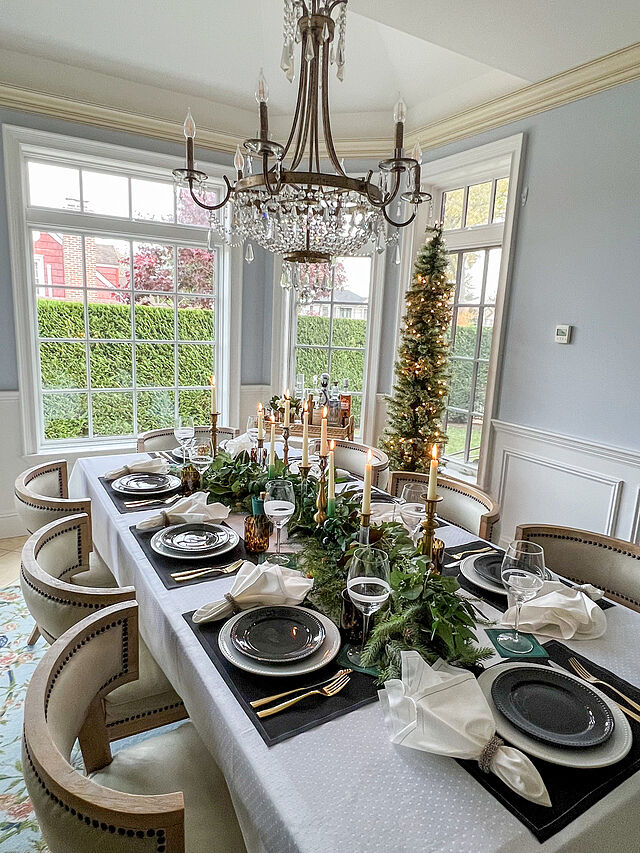 Classic Black Beaded 12 Piece Dinnerware Set, Service for 4