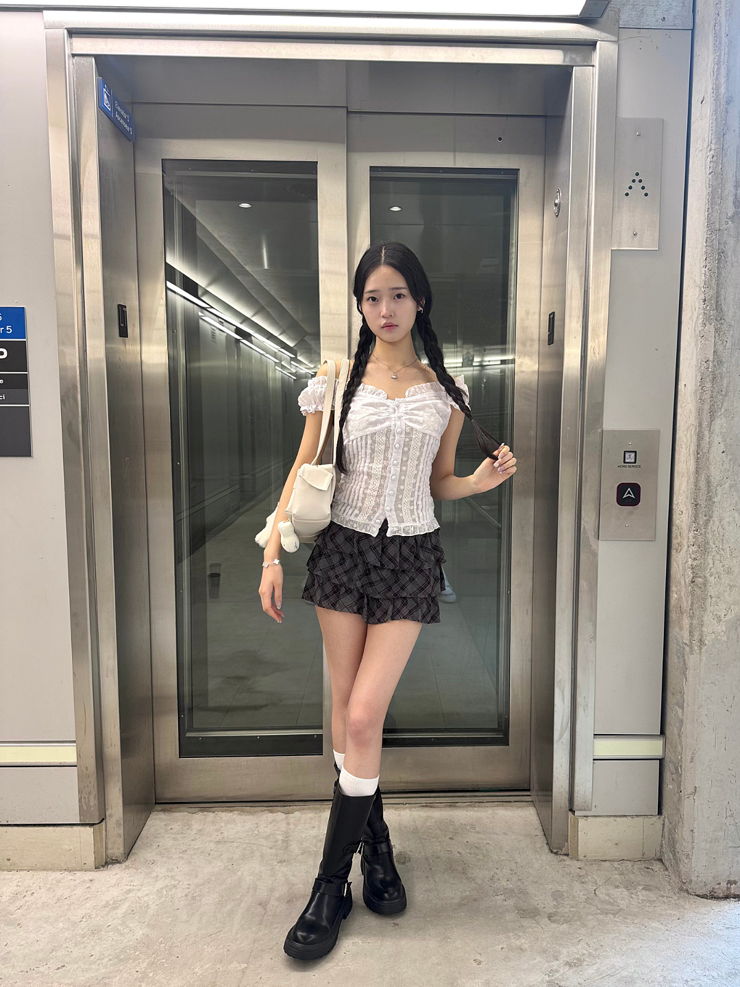 Youtuber Saranghoe Tracy Sohn Must-Have Clothes & Outfits
