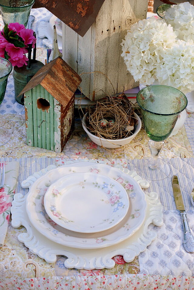 Tea Rose Dinnerware Set