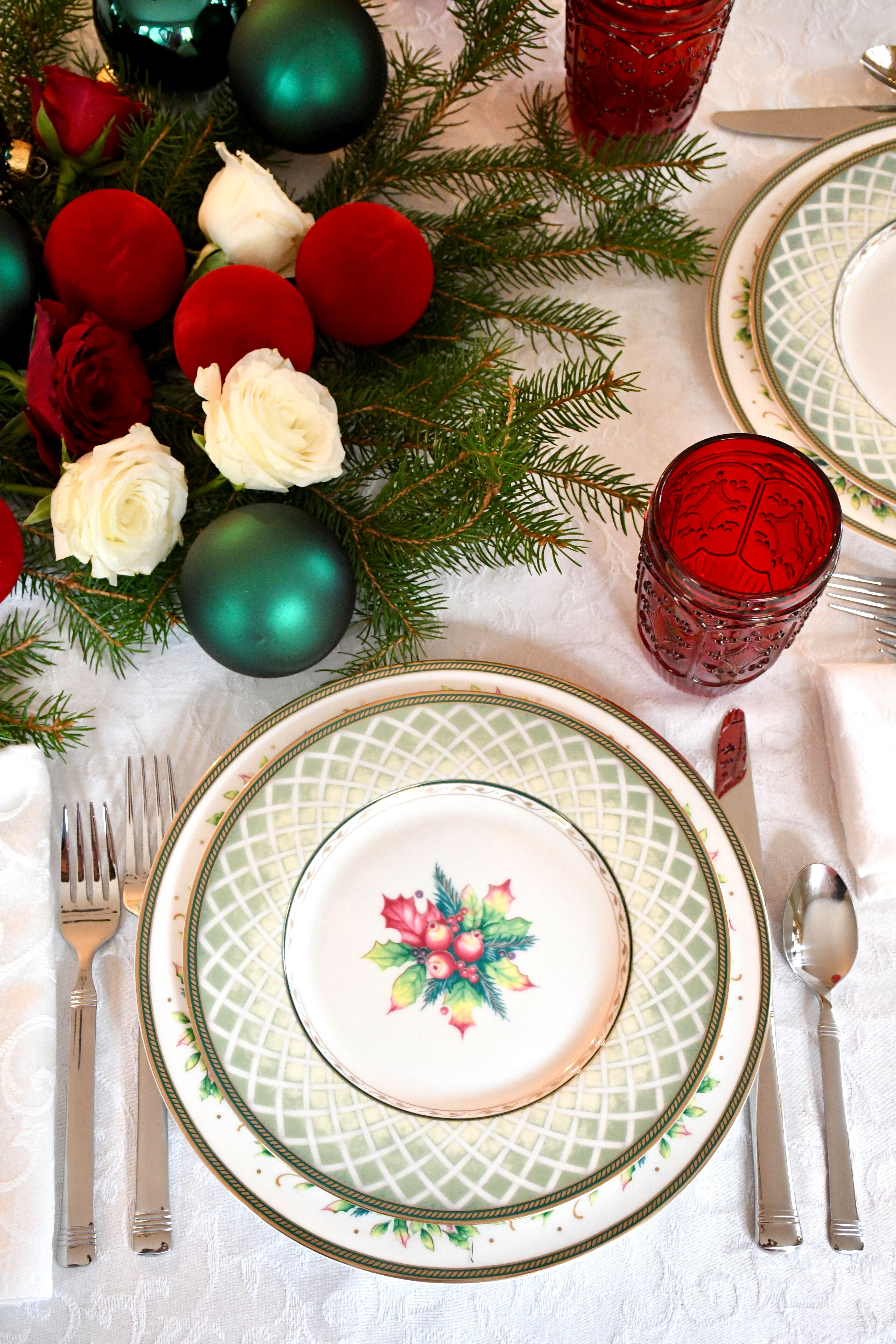 Winter Holiday Dinner Plate